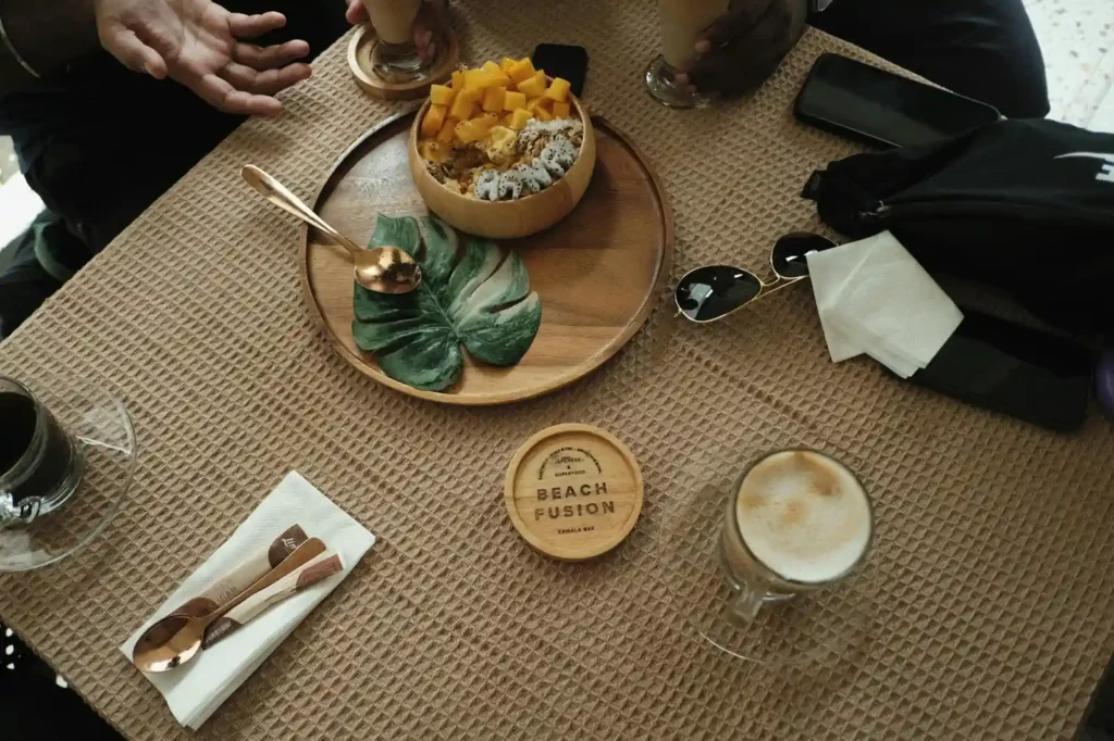 Smoothie bowl coffee and brunch served at tropical beach café near Hiriketiya